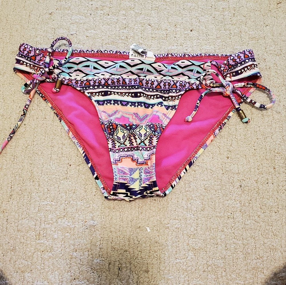 Bathing suit bottoms